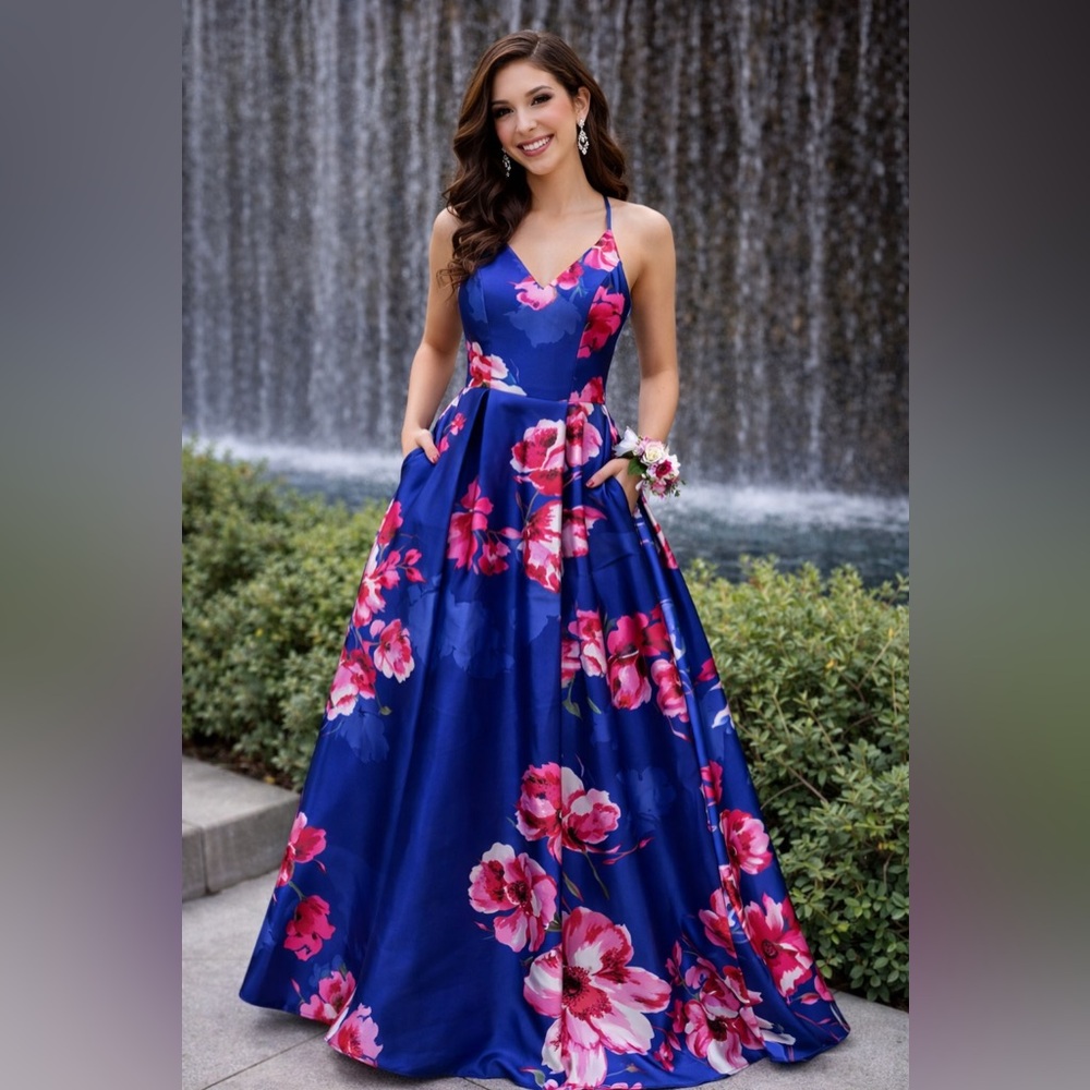 By & By Blue Floral Satin Gown w/ Pockets Size 7 NWT Prom Formal